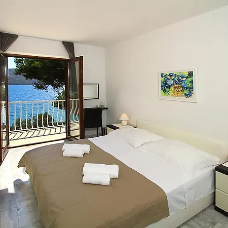 Mare Villa *
